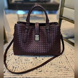 🌟(SOLD) BOTTEGA VENETA Intrecciato Roma Burgandy Bag AUTHENTIC